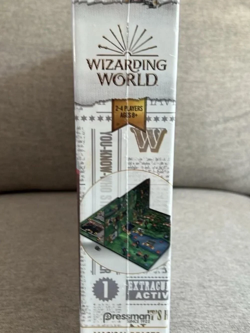 WIZARDING WORLD OF HARRY POTTER MAGICAL BEASTS BOARD GAME (RETIRED) BRAND NEW /